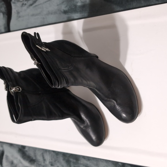 Audrey Brooke Black Leather Heeled Ankle Boots size 8 - Picture 2 of 10